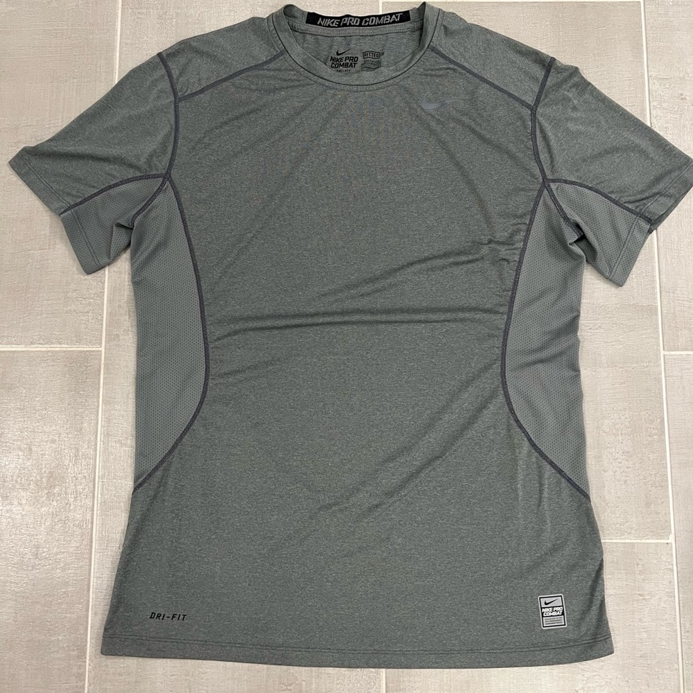 Nike Fitted Dri Fit